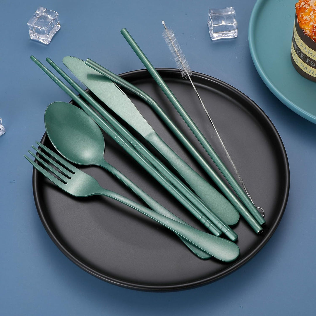 Portable utensils set featuring ergonomic handles for easy grip