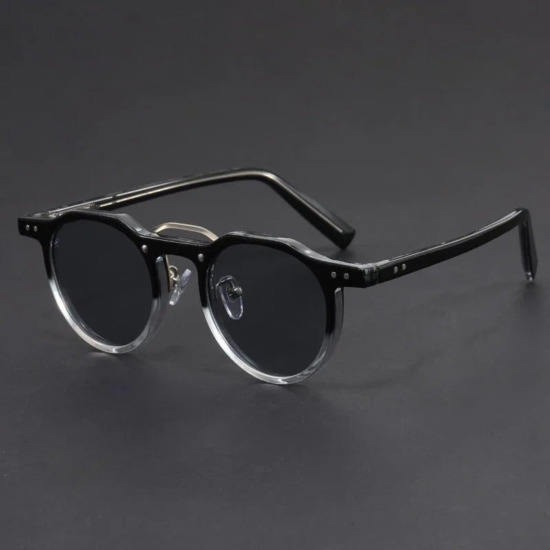 Silver retro sunglasses with gradient frame and UV400 lenses