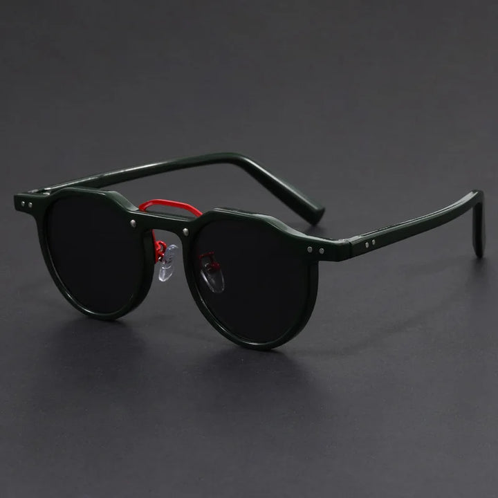 Classic unisex accessories eyewear displaying UV400 sun protection