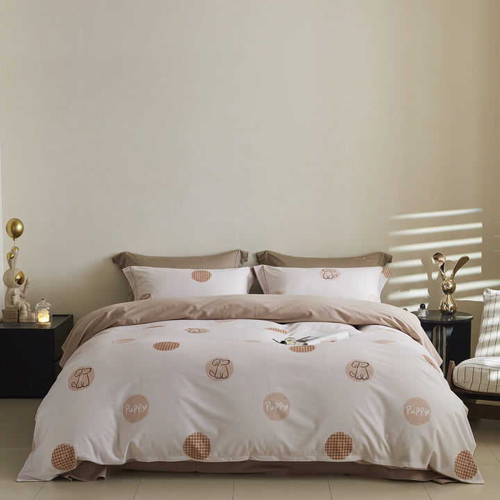 Charming watercolor nature print bedroom textiles