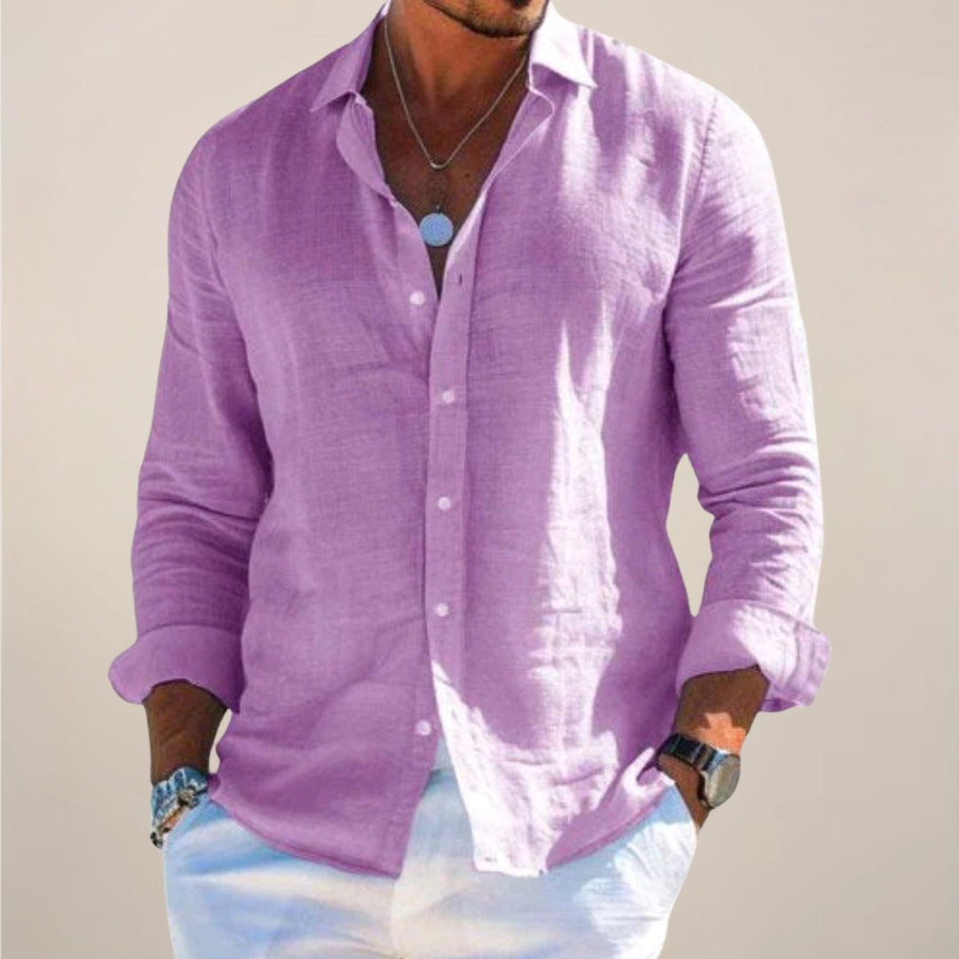 Comfortable button up shirt for men in breathable fabric