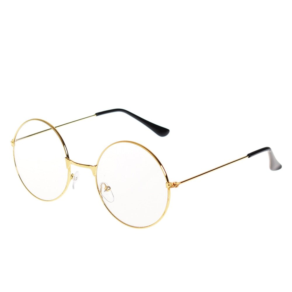 Detail shot of unisex optical frames with comfortable nose pads