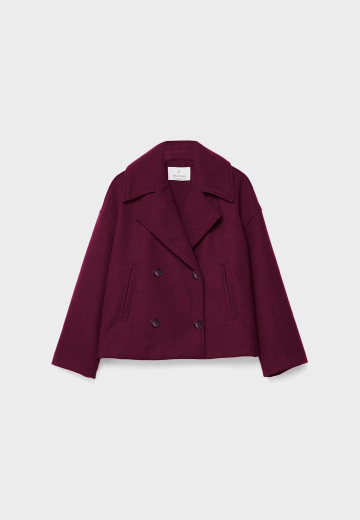 Versatile womens layering piece designed for effortless winter style