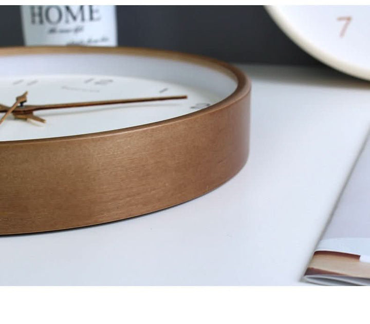 Silent sweep movement solid wood clock for bedroom use