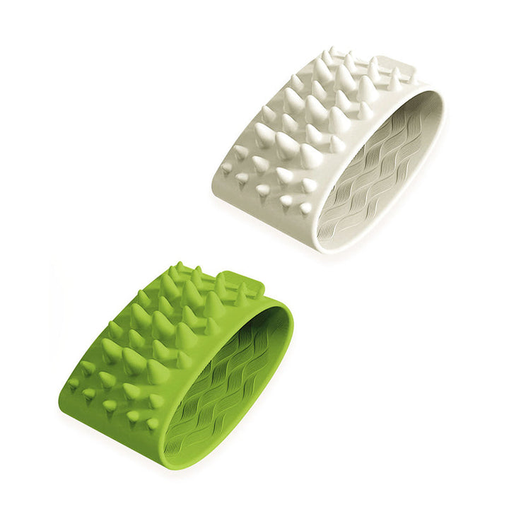Complete pet grooming silicone hand comb ready for daily maintenance