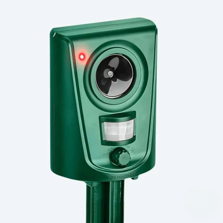Ultrasonic outdoor cat repellent device with motion sensor for garden protection