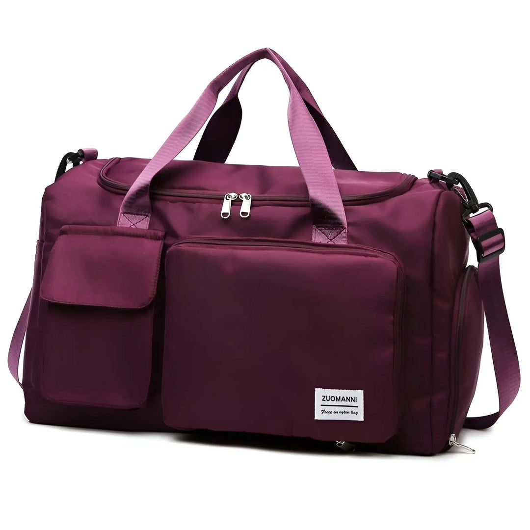 Durable weekend bag and travel luggage for men and women