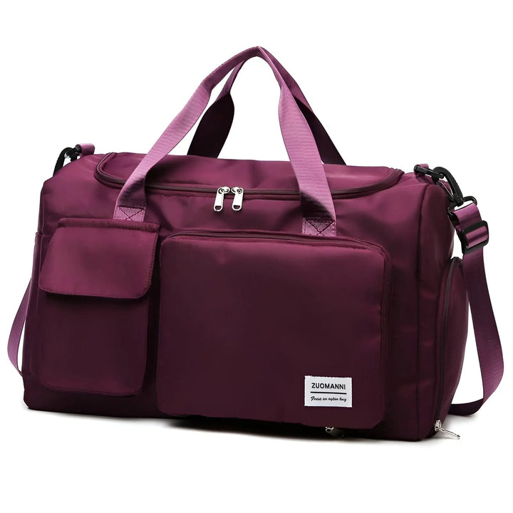 Durable weekend bag and travel luggage for men and women