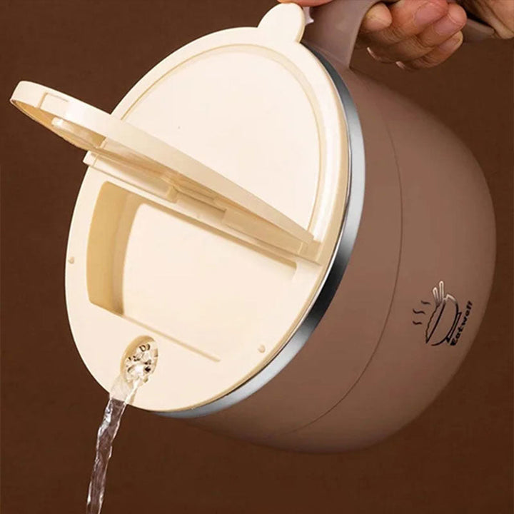 Insulated food container with lid for soup and noodles, side view