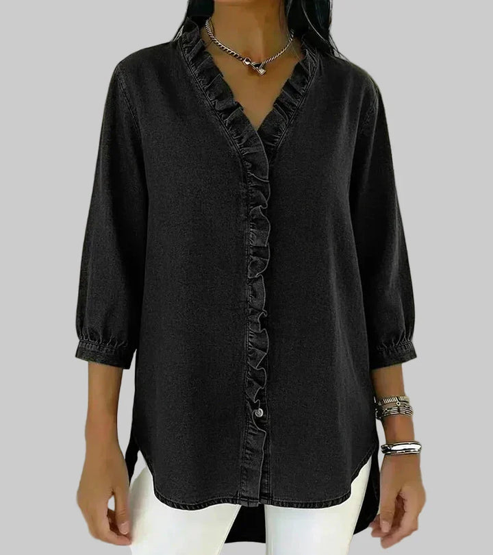 Casual wear women's top featuring elegant three-quarter sleeves
