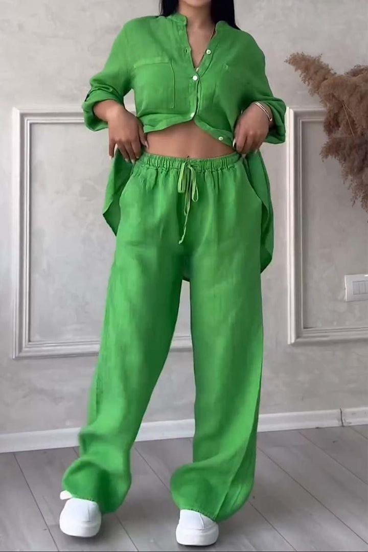 Travel-friendly women's matching blouse and wide trousers summer set
