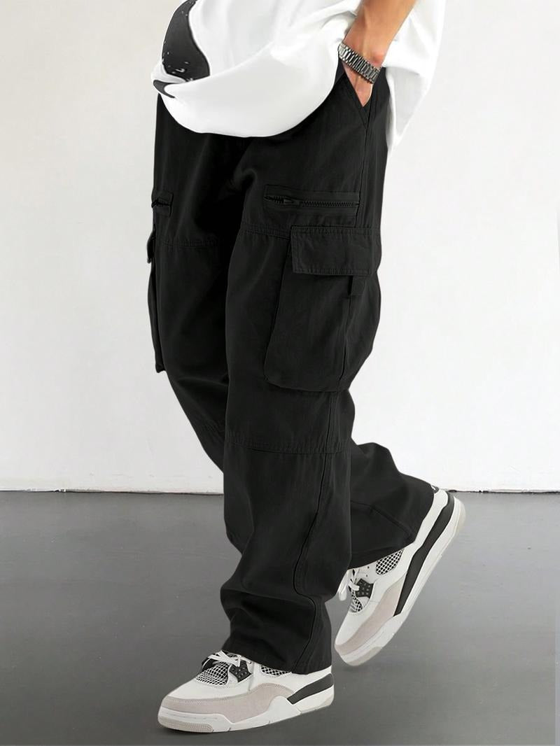 Man wearing black urban utility cargo pants for casual wear