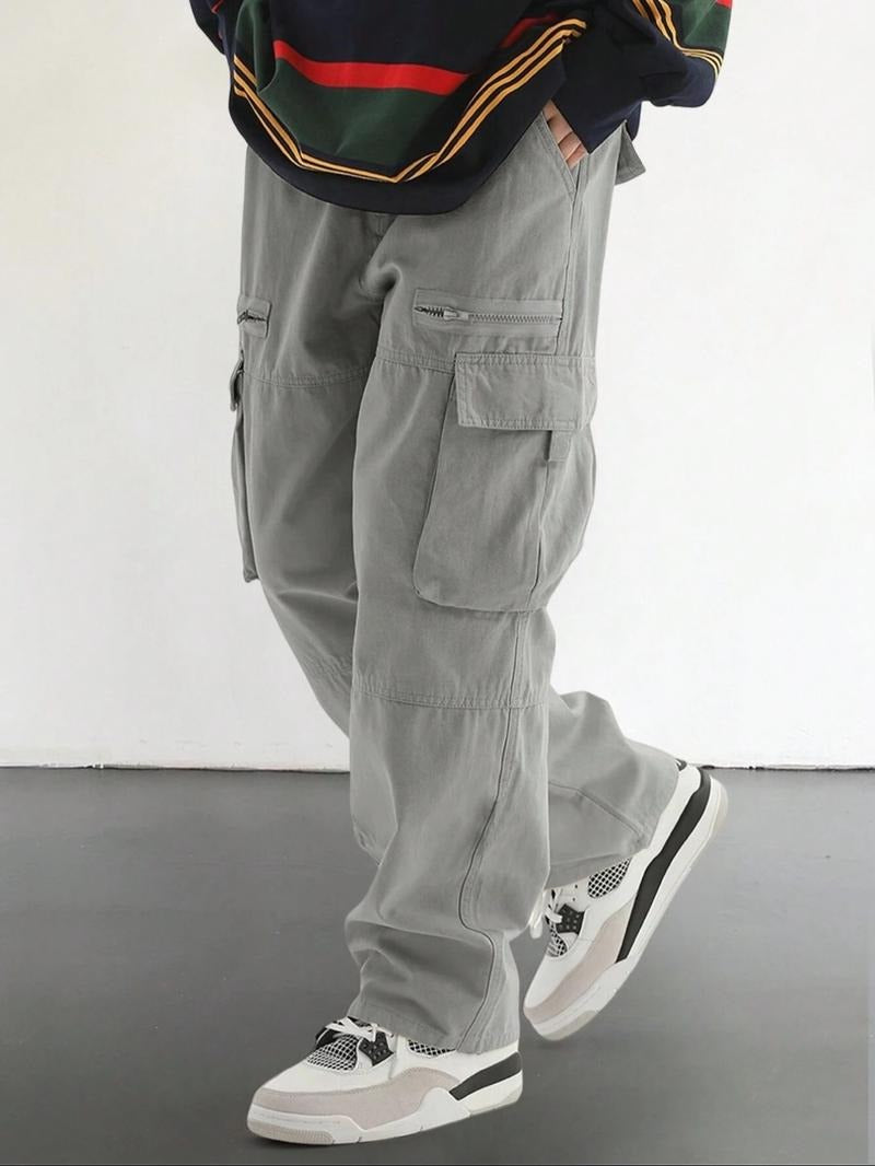 Relaxed fit men's urban utility cargo pants for streetwear and casual wear styling