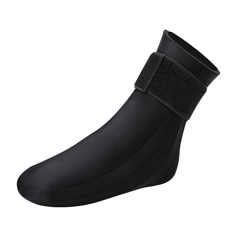 Unisex black heating and cooling foot wrap displayed independently