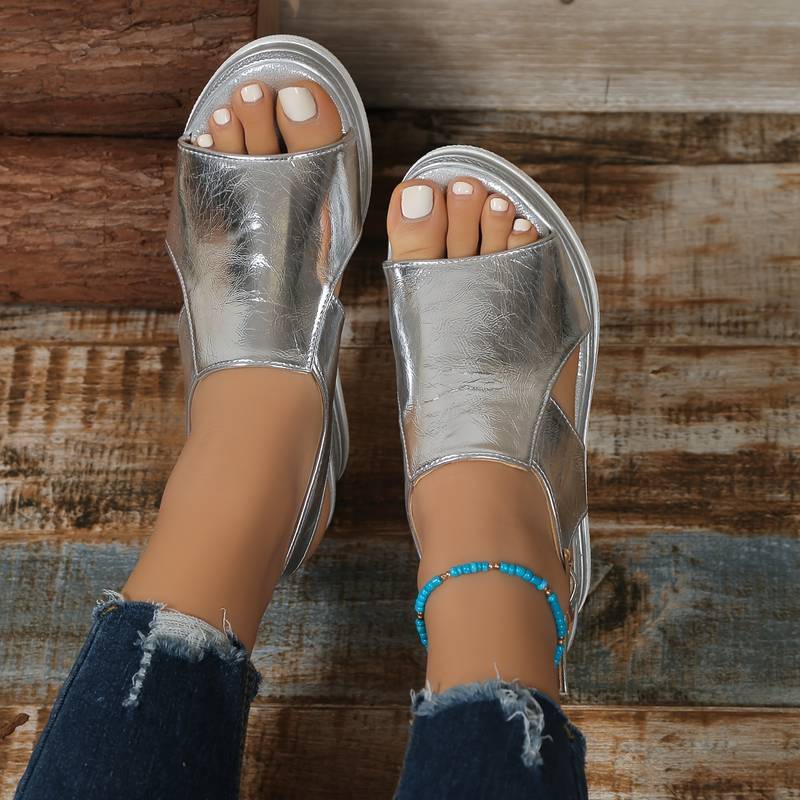 Summer platform shoes and wedge sandals for women with cushioned footbed