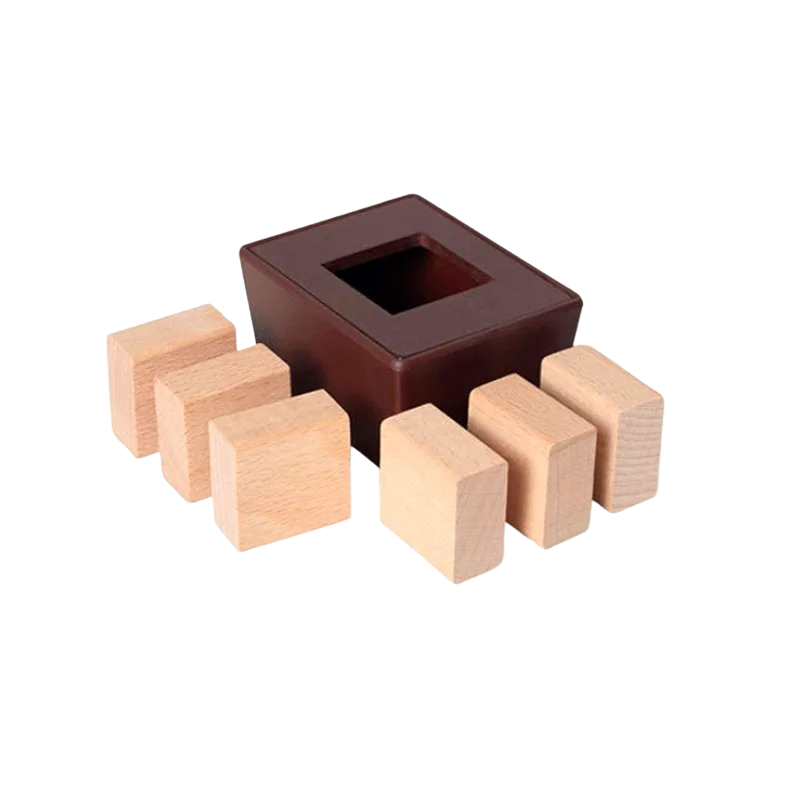 Wooden 3D puzzle square variant with natural wood blocks and brown container