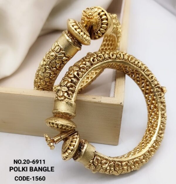 Premium rajwadi bangle