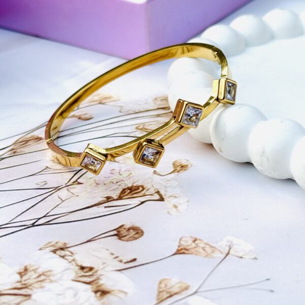 Golden Bracelet diamond shape style  Daily wear - Image 4