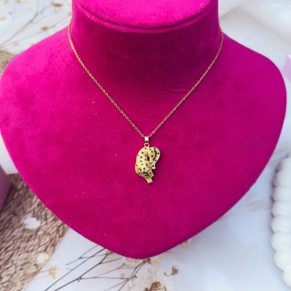 Beautiful Panther pendent with chain