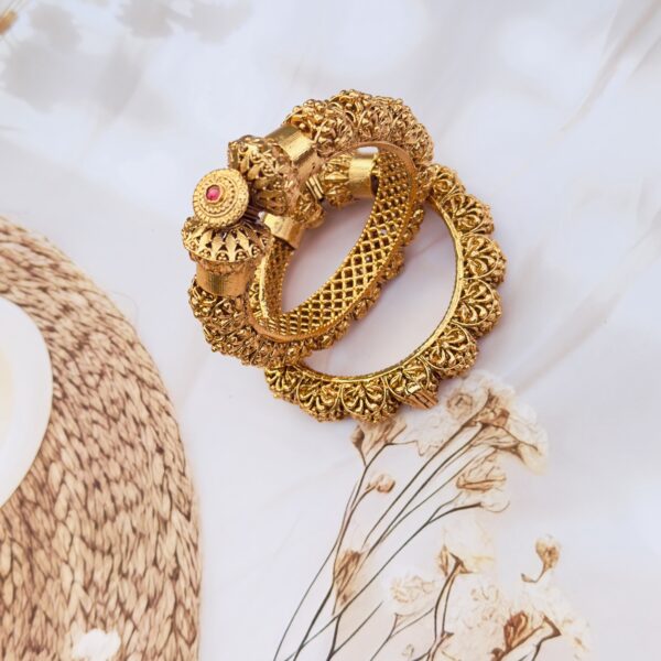 Premium rajwadi bangle with Ruby stone - Image 2